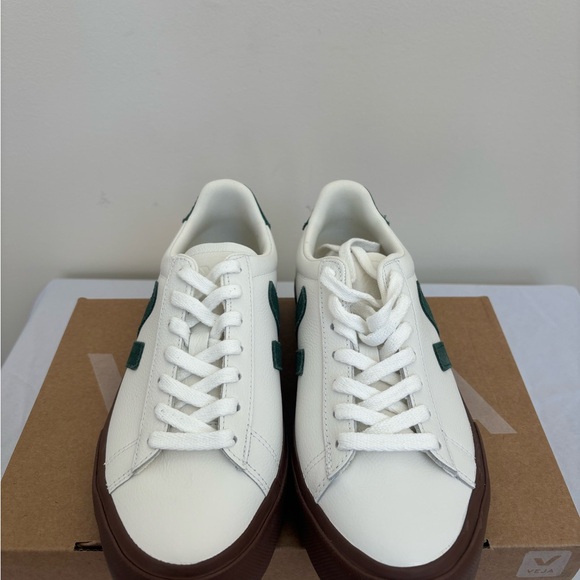 Veja Campo Leather Cyprus Bark Womens Size 7 Eu38 sneakers NWB - Picture 2 of 8